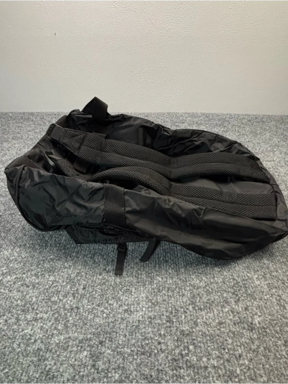 Oakley Crestible Packable Backpack Blackout New with Tags Travel Lightweight Day